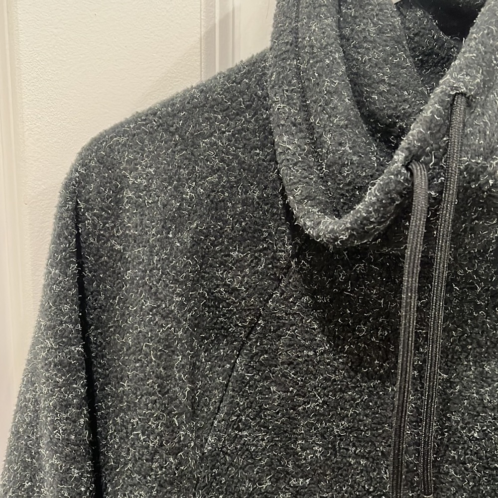 Black Nike Pull Over - image 2